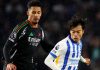 Kaoru Mitoma coba lepas dari kawalan William Saliba