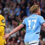 Kevin de Bruyne merayakan gol ke gawang Wolves