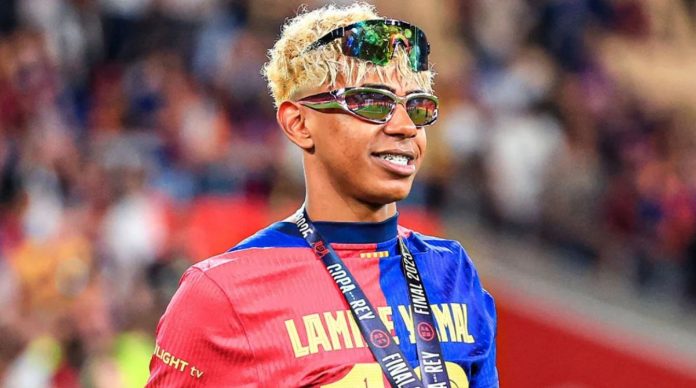 Lamine Yamal pemain Barcelona