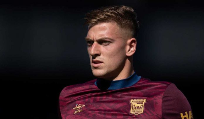 Liam Delap punya klausul rilis 656 Miliar dalam kontraknya