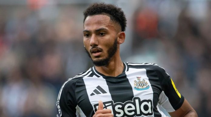 Lloyd Kelly resmi bergabung dengan Juventus dari Newcastle United