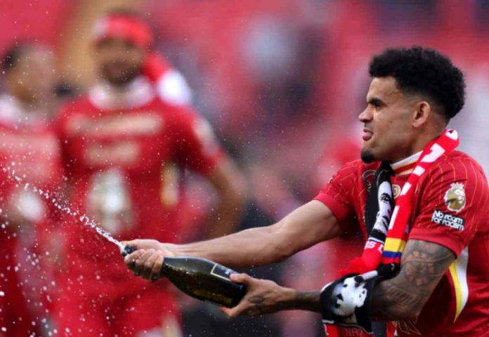 Luis Diaz saat rayakan momen juara Liverpool