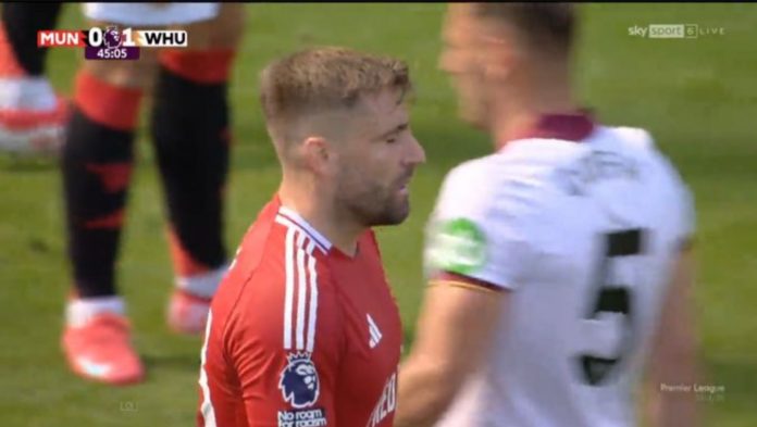 Luke Shaw bentak Rasmus Hojlund di laga Manchester United vs West Ham United