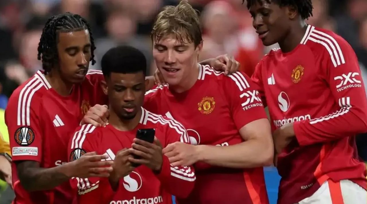 Manchester United vs West Ham United - Liga Inggris 2024-2025