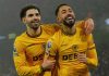 Matheus Cunha merayakan gol bersama Rayan Ait-Nouri