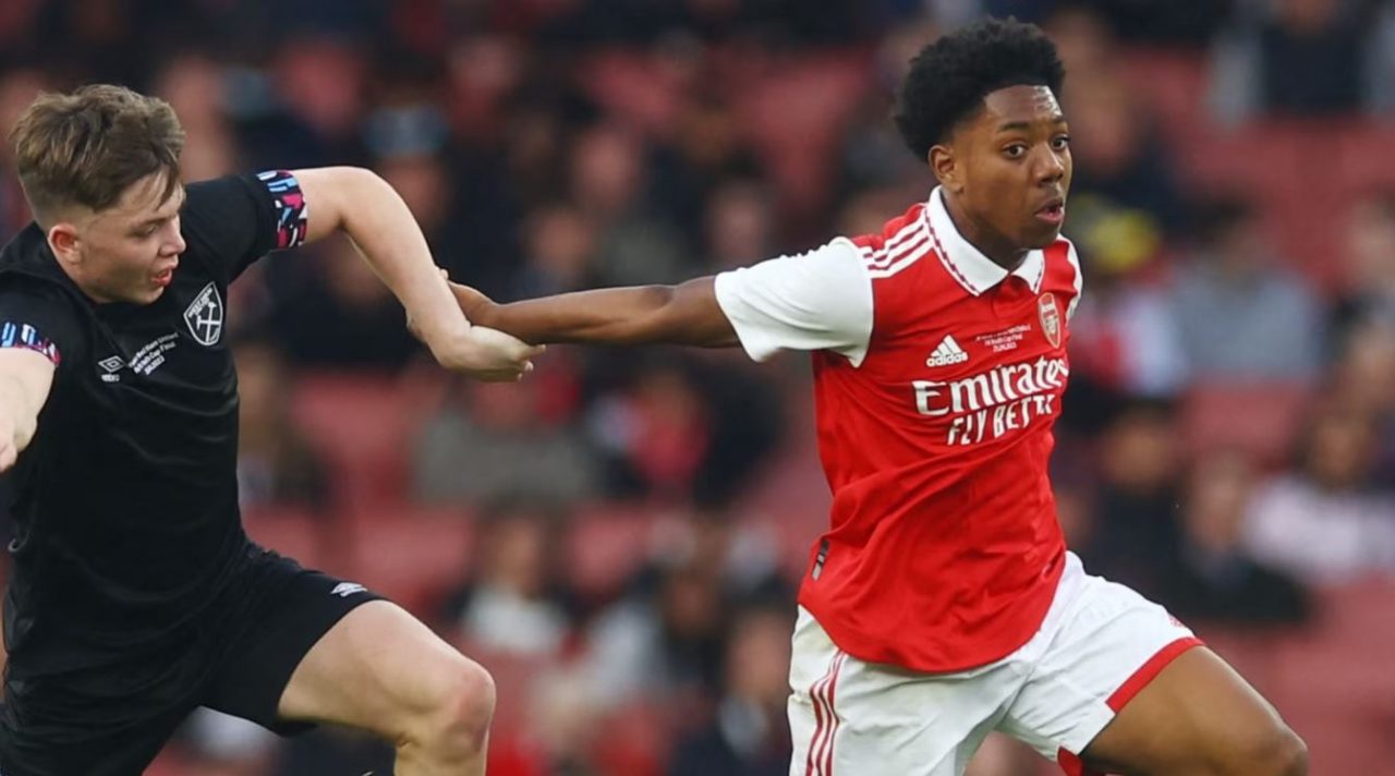 Myles Lewis-Skelly bek muda Arsenal