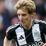 Pemain Newcastle United Anthony Gordon