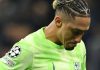 Raphinha pemain Barcelona saat tersingkir dari Liga Champions