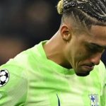 Raphinha pemain Barcelona saat tersingkir dari Liga Champions