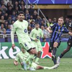 Ronald Araujo saat bermain di laga Inter Milan vs Barcelona