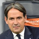 Simone Inzaghi menyaksikan laga timnya melawan Cagliari