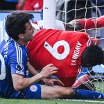 Taiwo Awoniyi striker Nottingham Forest saat mengalami cedera