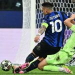 Tekel Pau Cubarsi kepada Lautaro Martinez berujung hukuman penalti