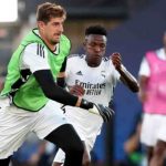 Thibaut Courtois dalam sebuah sesi pemanasan Real Madrid