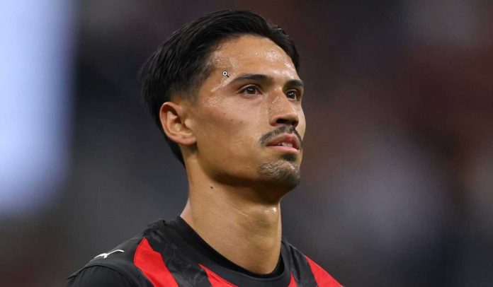Tijjani Reijnders di laga AC Milan vs Monza