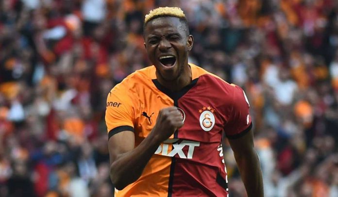 Victor OSimhen merayakan gol ke gawang Sivasspor