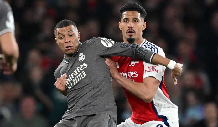 William Saliba mengawal Kylian Mbappe di laga Arsenal vs Real Madrid