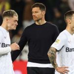 Xabi Alonso bersama Florian Wirtz dan Alejandro Grimaldo