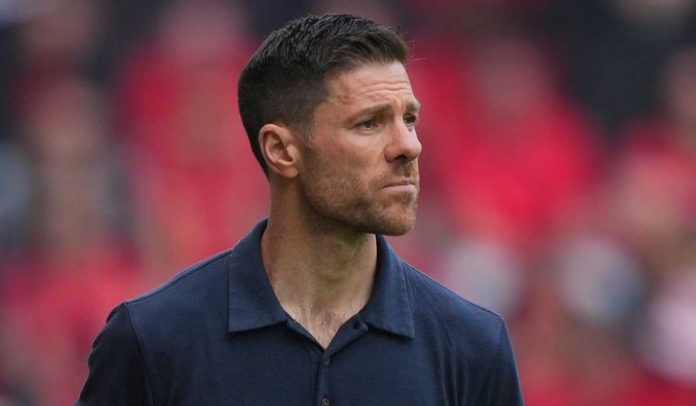 Xabi Alonso di laga Mainz 05 v Bayer 04 Leverkusen