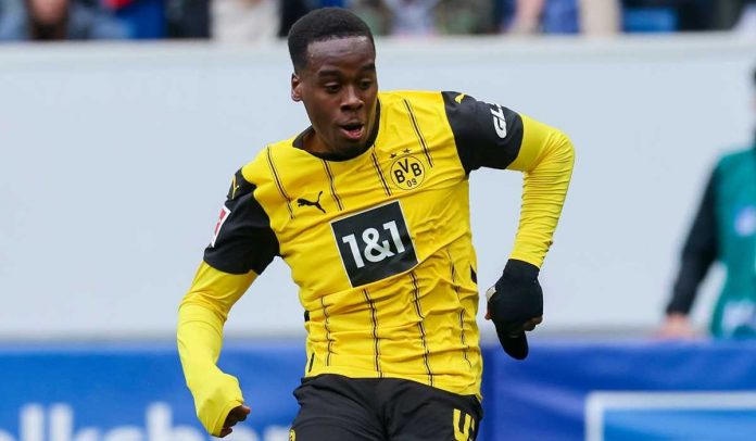 Aksi Jamie Gittens di laga Hoffenheim vs Borussia Dortmund