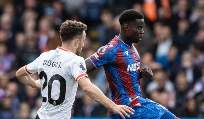 Aksi Marc Guehi di laga Crystal Palace vs Liverpool