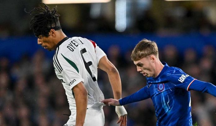 Aksi Maxi Oyedele di laga Chelsea vs Legia Warsaw