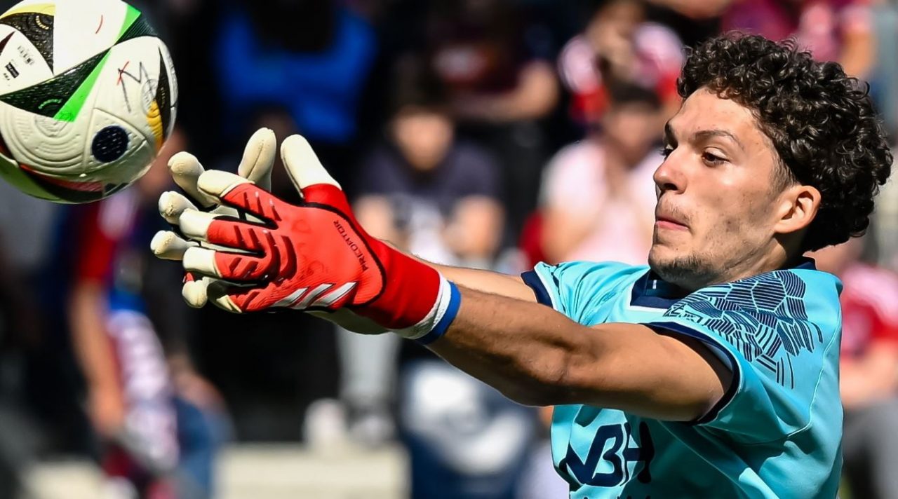 Armin Pecsi pemain baru Liverpool