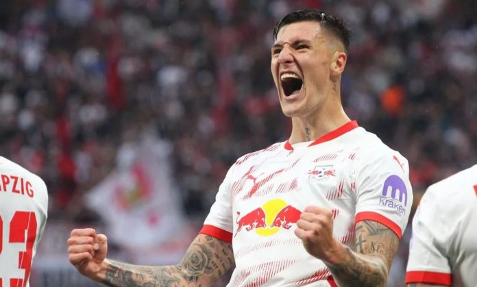 Benjamin Sesko bintang RB Leipzig