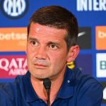 Cristian Chivu dalam perkenalan sebagai pelatih baru Inter