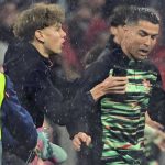Cristiano Ronaldo diganggu penerobos lapangan di laga Jerman vs Portugal