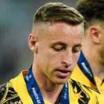 Davide Frattesi tertunduk lesu usai kekalahan Inter Milan di final Liga Champions