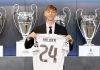 Dean Huijsen saat diresmikan jadi pemain Real Madrid