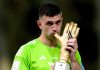 Emiliano Martinez pemain Aston Villa