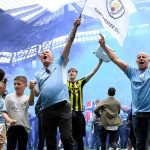 Fans Manchester City di Etihad Stadium