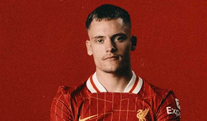 Florian Wirtz saat diperkenalkan sebagai pemain baru Liverpool