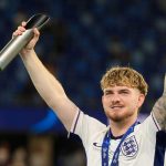 Harvey Elliot merayakan kemenangan Piala Eropa U-21 Inggris