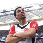 Hugo Ekitike merayakan golnya untuk Frankfurt