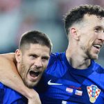 Ivan Perisic merayakan golnya bersama Andrej Kramaric