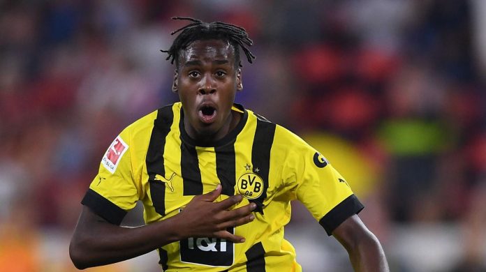 Jamie Gittens pemain Borussia Dortmund