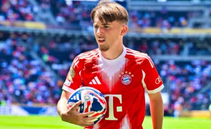 Lennart Karl dalam aksinya untuk Bayern Munchen di laga vs Auckland City