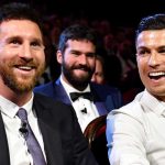 Lionel Messi dan Cristiano Ronaldo duduk bersama di gala Ballon d'Or