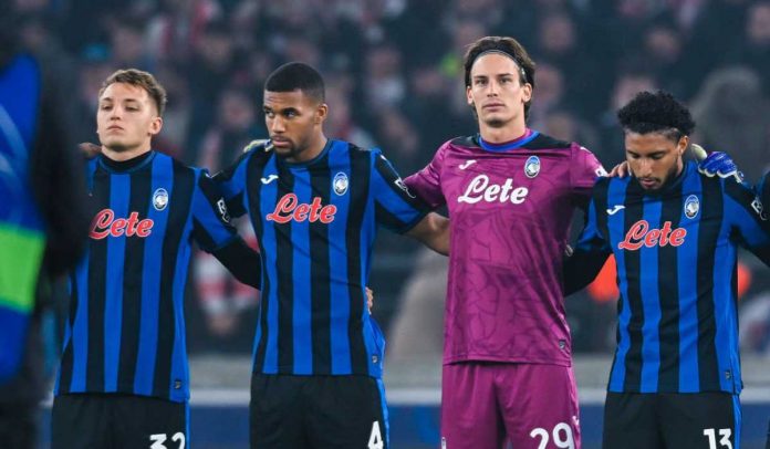 Marco Carnesecchi dan Ederson bersiap untuk pertandingan Atalanta