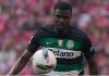 Ousmane Diomande mengontrol bola di laga Sporting vs Benfica