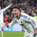 Roony Bardghji merayakan golnya ke gawang Manchester United