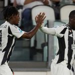 Samuel Mbangula merayakan golnya bersama Timothy Weah