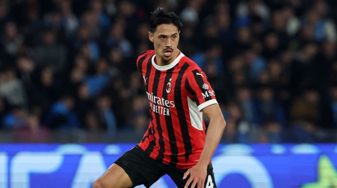 Tijjani Reijnders gelandang AC Milan