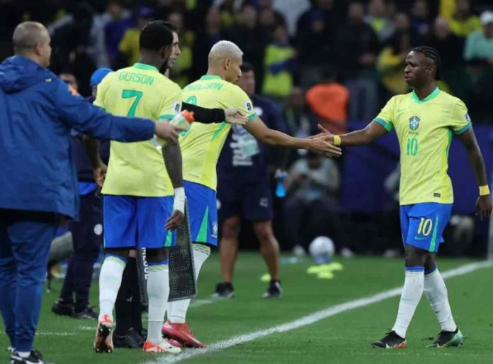 Vinicius Junior di Laga Brasil vs Paraguay