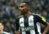 Alexander Isak merayakan golnya untuk Newcastle United