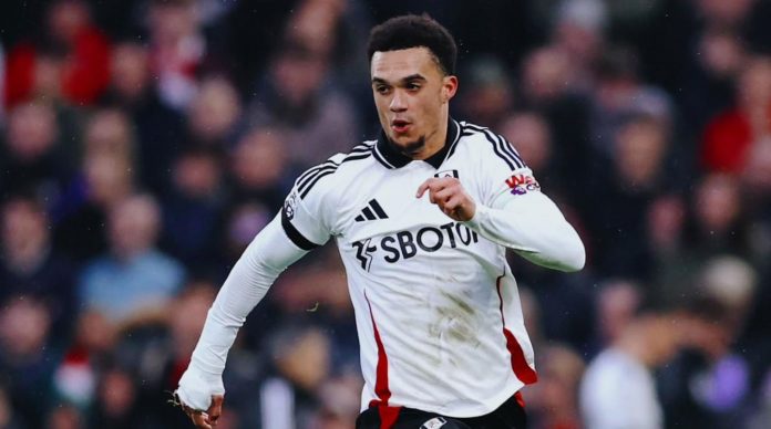Antonee Robinson pemain Fulham United