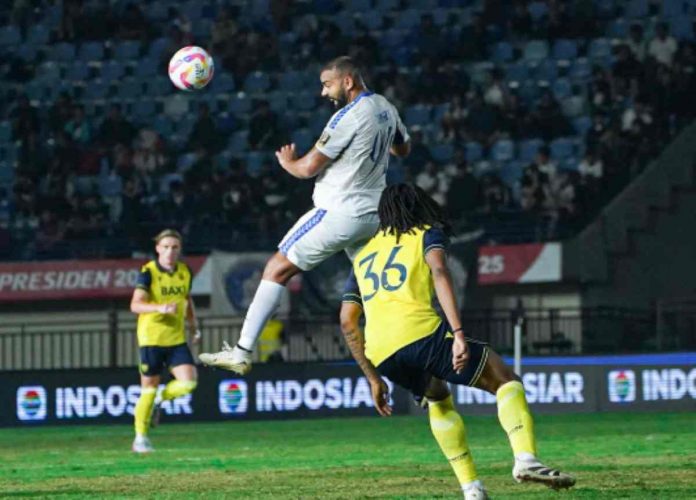 Arema FC Kalah dari Oxford United di Laga Kedua Grup A Piala Presiden 2025